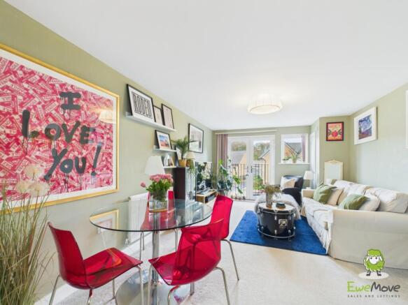 EweMove Estate Agents Basingstoke - Fleetlands Hou