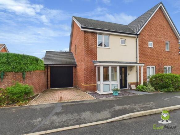 EweMove Estate Agents Basingstoke - The Coach Road