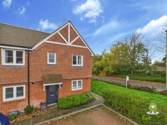 EweMove Estate Agents Basingstoke - Fishbourne Gar