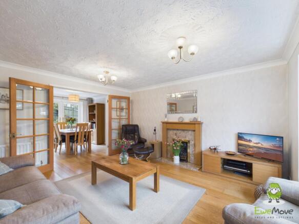 EweMove Estate Agents Basingstoke - Wood Close - L