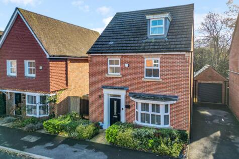 Chilworth Way, Sherfield-on-loddon, Hook, RG27