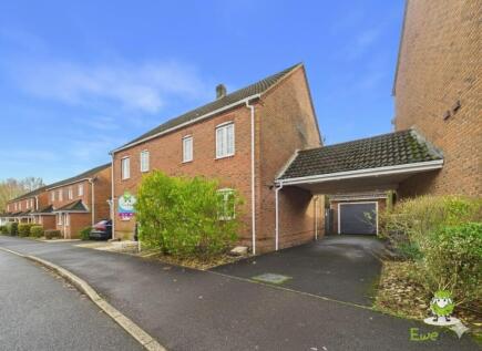 Whitgift Close, Beggarwood, Basingstoke, Hampshire, RG22