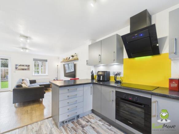 EweMove Estate Agents Basingstoke - Whitgift Close