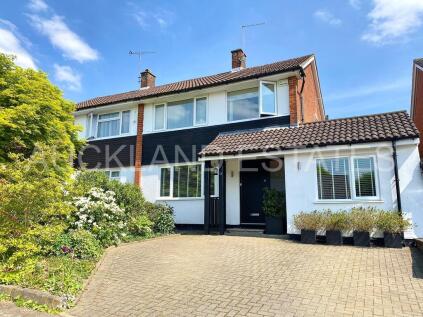 Torrington Drive, Potters Bar