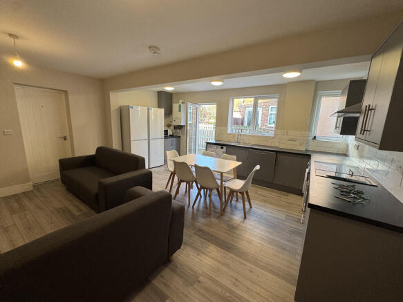 20250817_08221193...