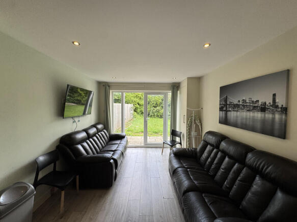 20250731_09365715...