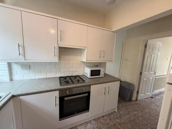 20251011_18314385...