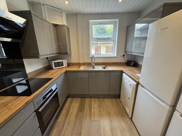 20250814_08201280...