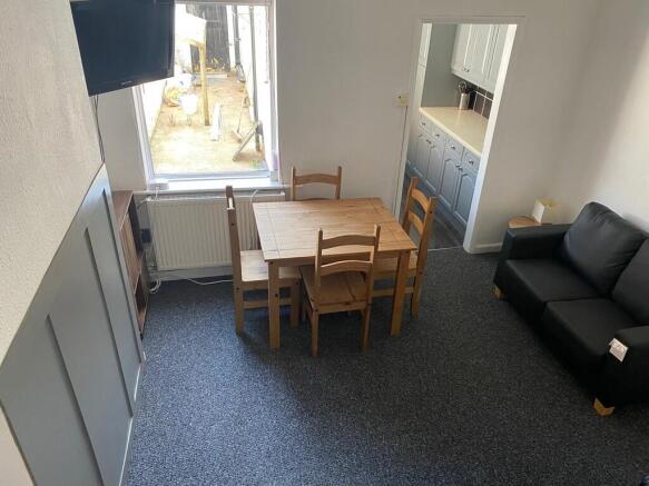 IMG-20241128-WA00...