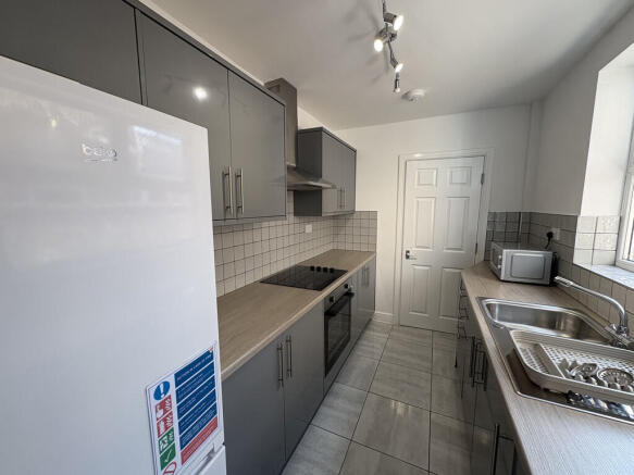 20250905_12000804...