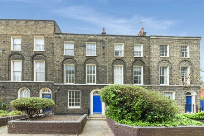 3 bedroom terraced house for sale in Philpot Street, London, E1