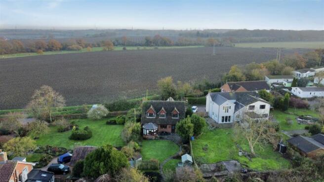dji_fly_20241128_152914_493_1732807893294_photo_op