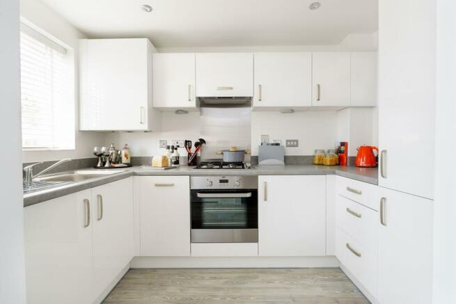 Open plan to cook and eat