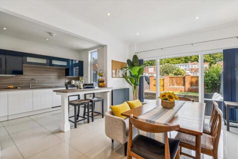 Ellesmere Road, London, W4