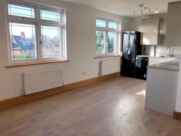 Large second floor / top floor 2 bedroom recently