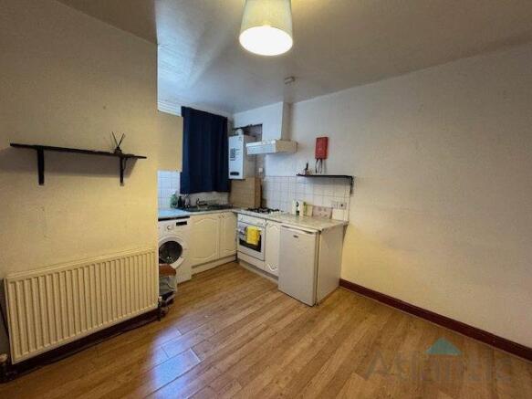 Studio Flat