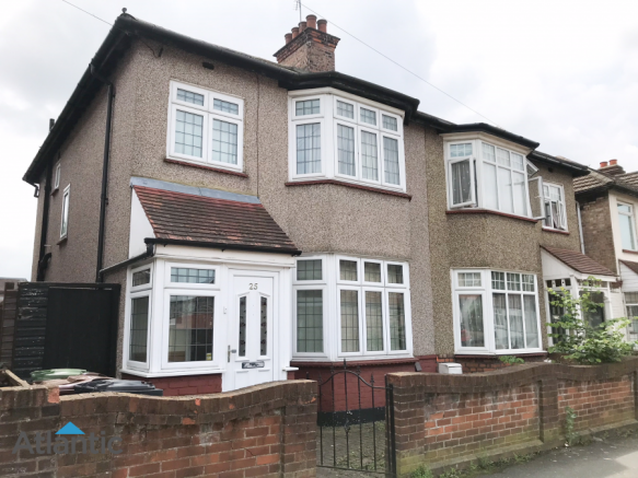 Large 3/ 4 Bedroom semi-detached House