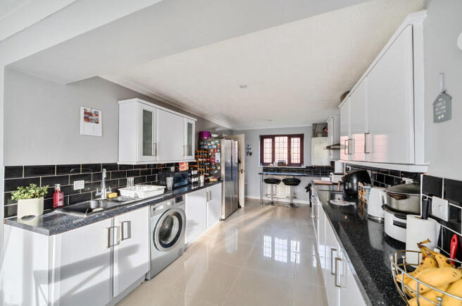 137285213690336a4a31c5