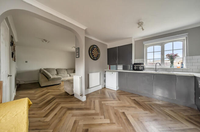 13766025690b717522f7d