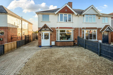 Oxford Road, Stratton St Margaret, Swindon, SN3