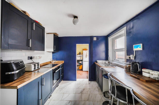 1392763186943fec6ececc