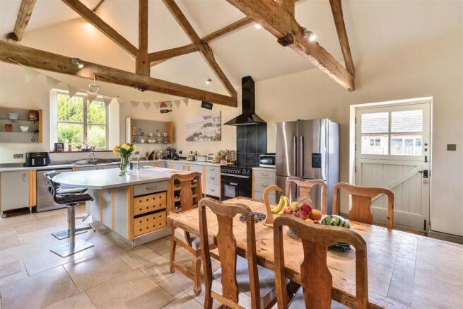 Kitchen diner