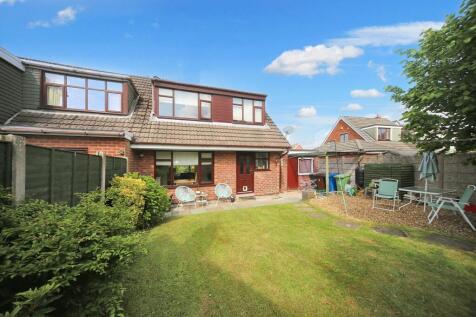 Greenford Close, Orrell, WN5