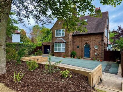 Wigan Road, Standish, WN6