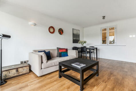 Parkgate Road - 2 bedroom flat for sale