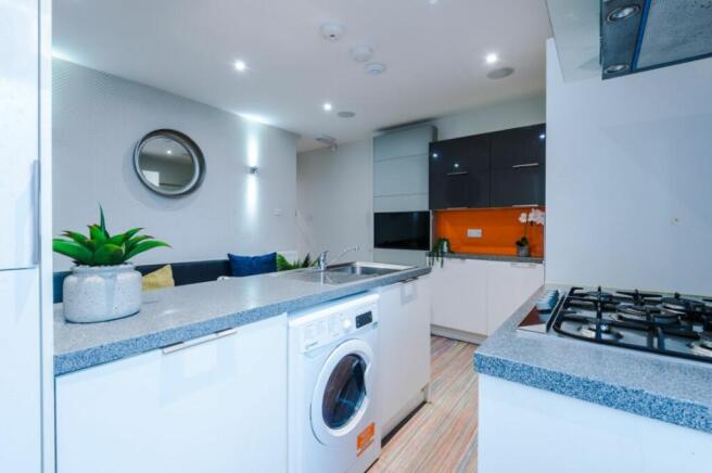 5HS Kitchen