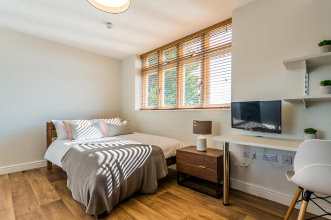 St Hilds Flat 2 bedroom 1