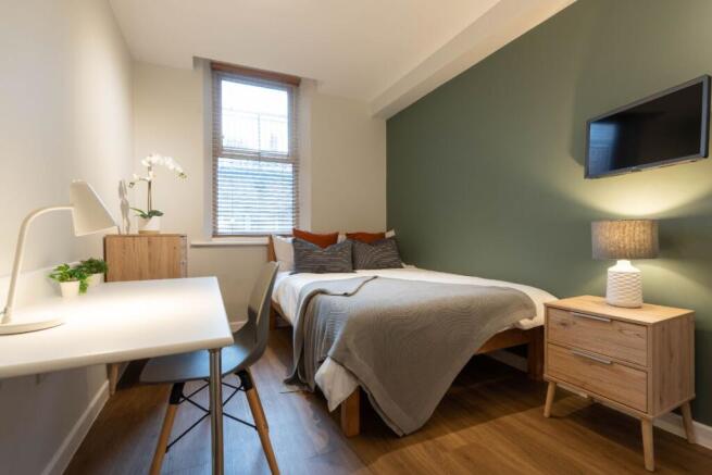 178DR - Bedroom 1