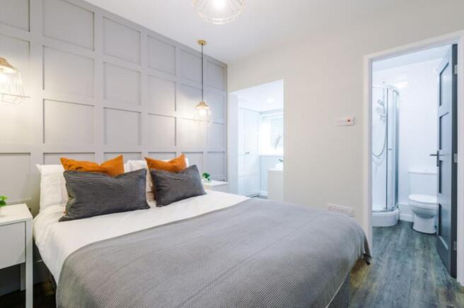 44BTF2 - Bedroom 1