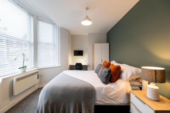 51ST - Bedroom