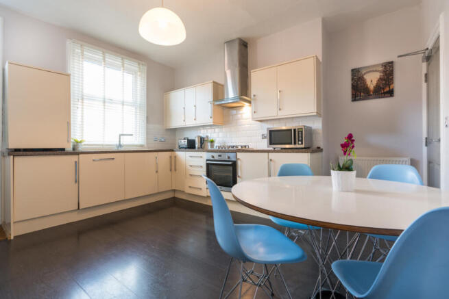 25bv kitchen