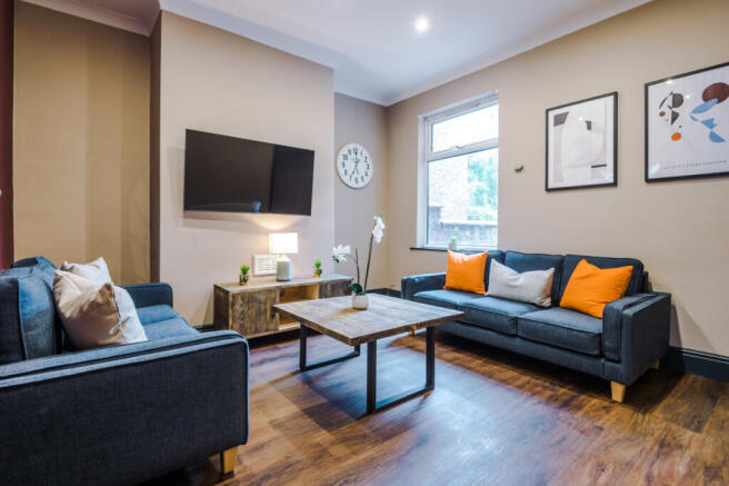 77 Davenport, Living Room 1