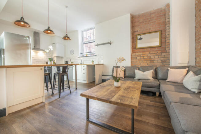 Flat 9, Shoe & Boot, Living Room 1