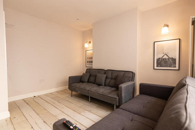 3 Gladstone Terrace living room 3