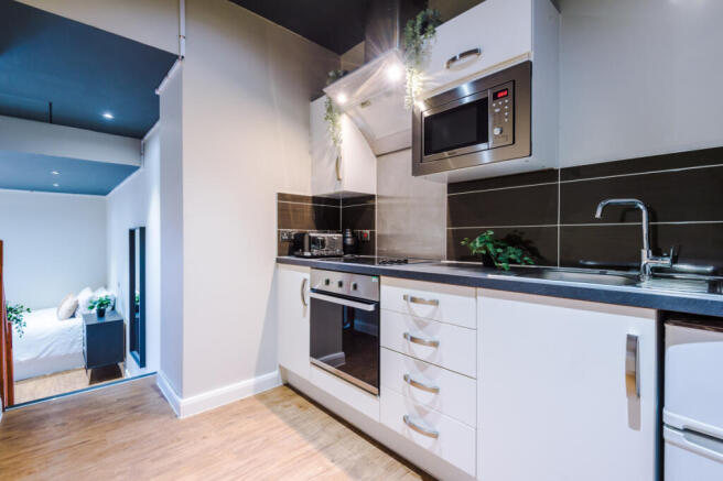 Flat 11, UNW, 10