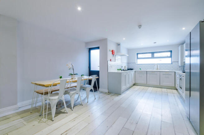 66 Woodcroft Road Kitchen 3