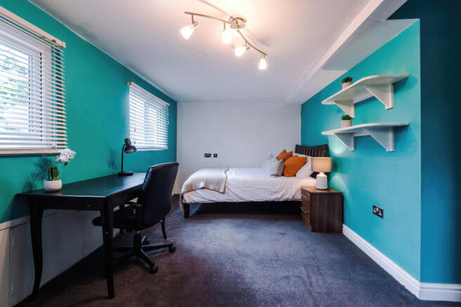 16 Buckingham Mount Bedroom 13