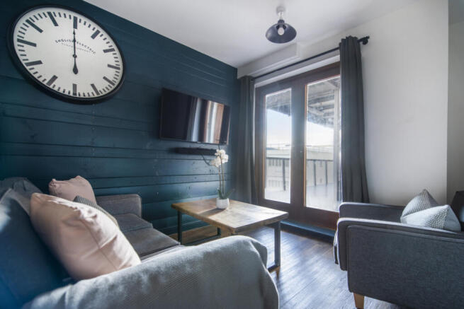 Flat 28, Shoe and Boot, Living Room 1