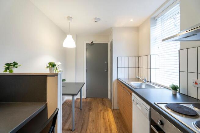 29TRF5 - Shared Kitchen