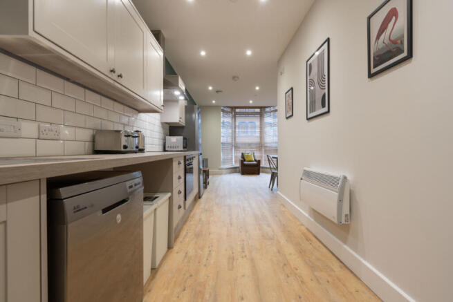Flat 1, 126 Walter Road Kitchen 1