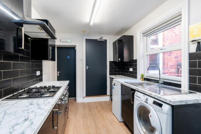 9 Manor Drive, Kitchen 2