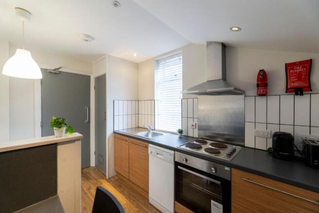 29TRF2 - Shared Kitchen