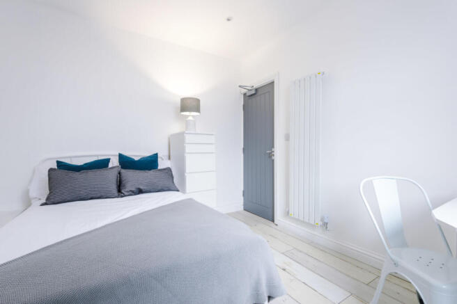 7 Gladstone Terrace bedroom 2