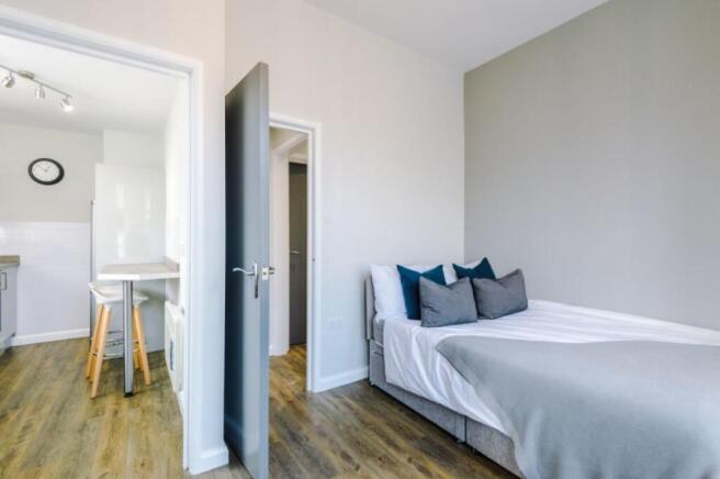 44BTF4 - Living Area / Bedroom