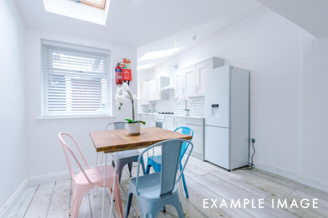 21 Gladstone Terrace Living room example