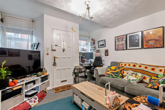 Living Room  1  T202506031210.jpg